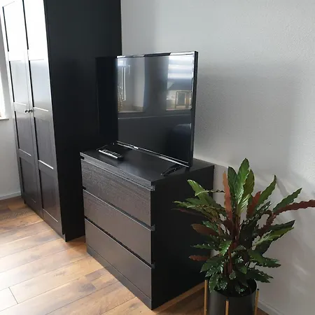 Bruehlerstrasse * ゾーリンゲン